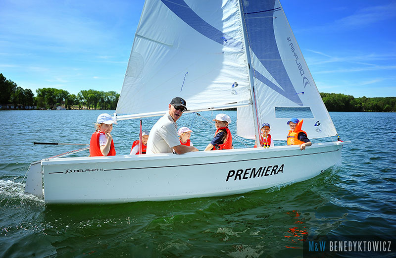 Voor Friese zeilscholen en vakantieparken: de Delphia 16.