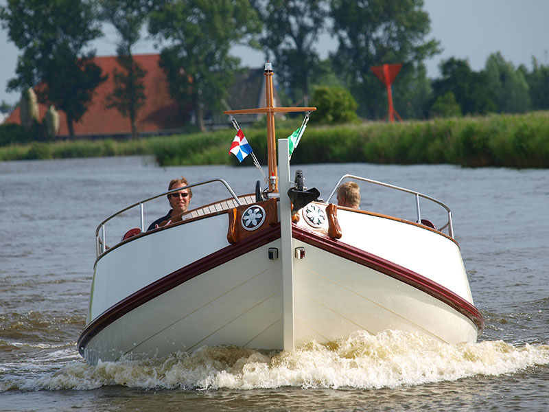 Vorstelijk varen.