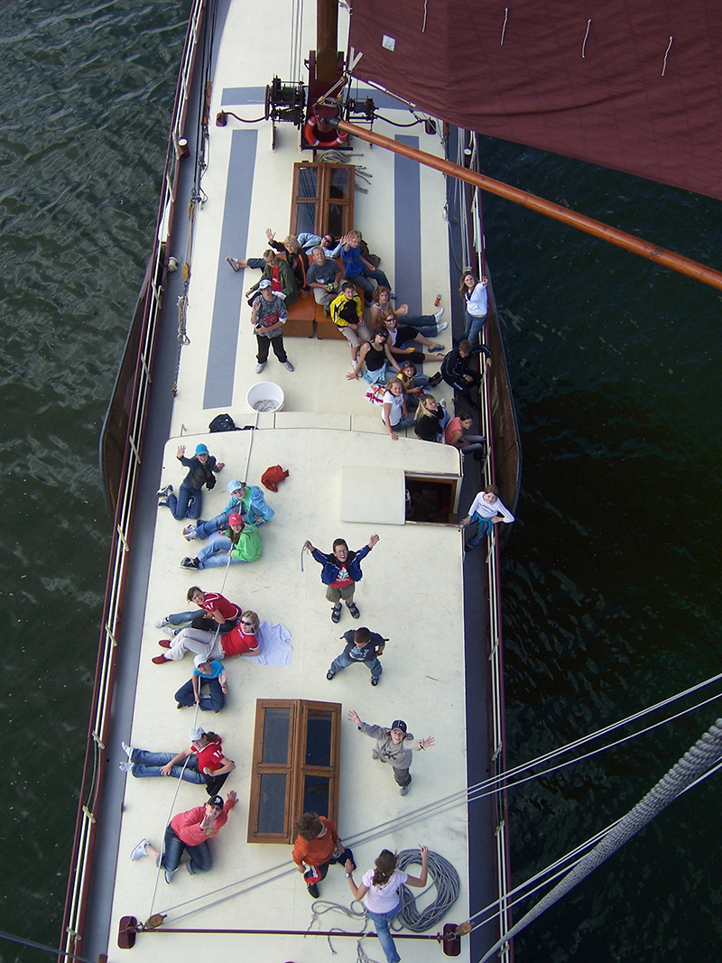 Aan boord van de Stella Frisia.