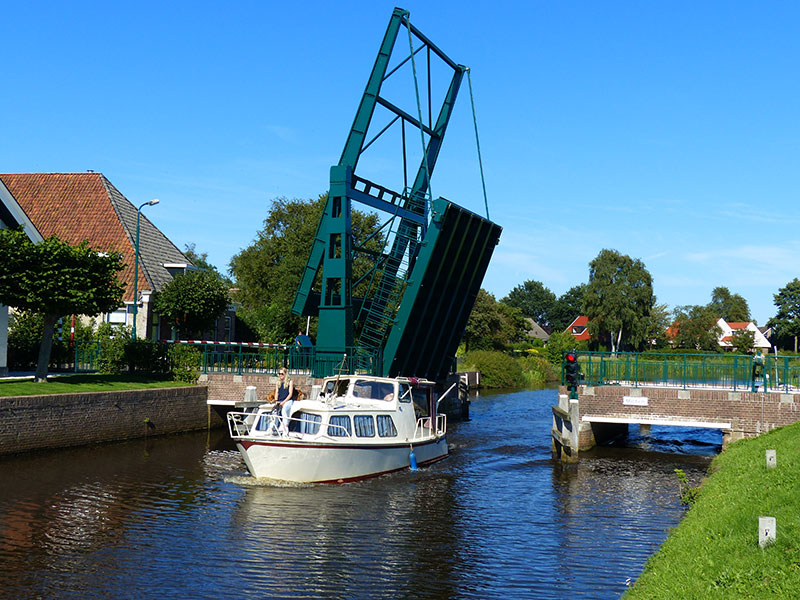 Turfroute bij Mildam. Fotografie: Jana Hendriks, Friesland Holland Nieuwsdienst.