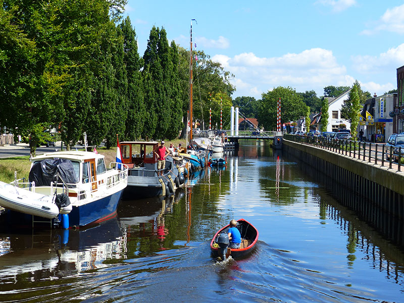 Turfroute: winkelen in Oosterwolde. Fotografie: Jana Hendriks, Friesland Holland Nieuwsdienst.