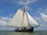 Lena Adriana (met bemanning). Max. 22 gasten Lena Adriana (met bemanning). Max. 22 gasten